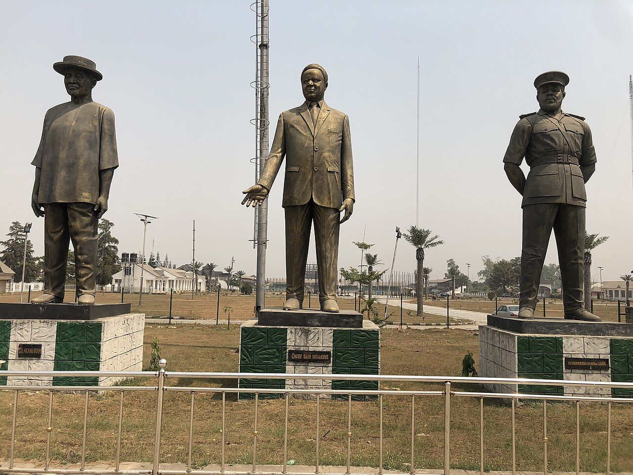 Heroes Square; Creative Commons; FaridhaSL